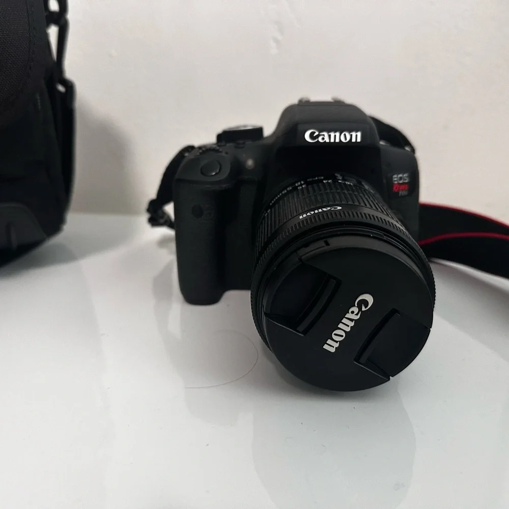 Canon EOS Rebel T6i with EF-S 18-55mm lens- WiFi enabled